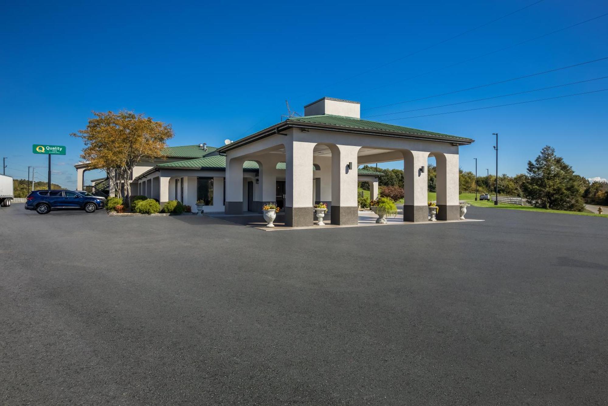 Quality Inn Дандрижд Екстериор снимка